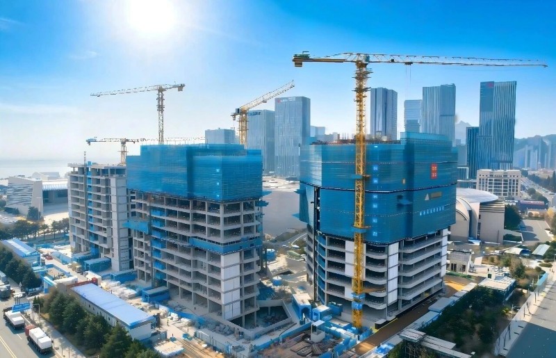 Qingdao Fortune Finance Innovation Center компаниясынын ийгиликтүү негизги түзүмүн ийгиликтүү майрамдоо