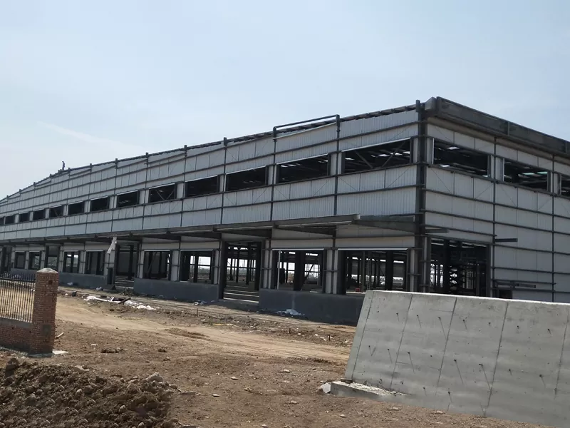 Узакка созулган болоттон түзүлүш кампасы